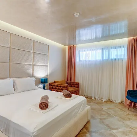 Bella Vista Boutique,nea Peramos Hotel
