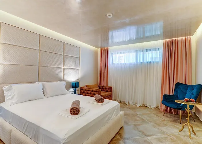 Bella Vista Boutique,nea Peramos Hotel